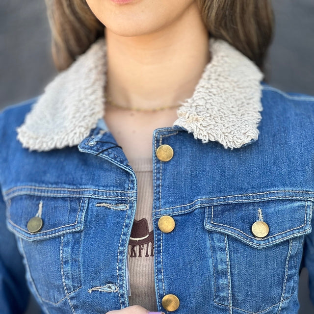 Jaqueta Jeans Uni Feminina Cropped Com Gola de Pelinho