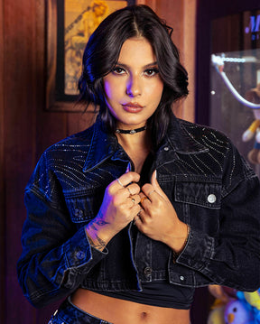 Jaqueta Consciência Jeans Cropped Feminina com Aplicação de Strass Vintage