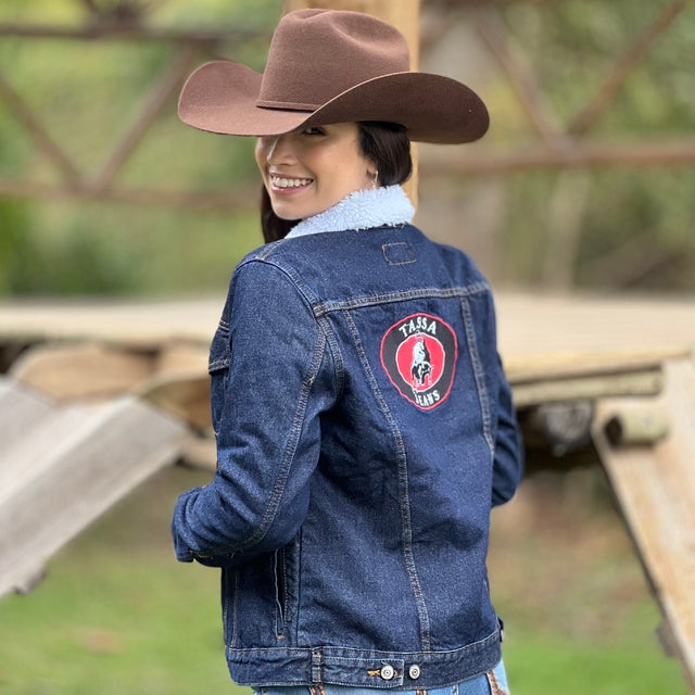 Jaqueta Jeans Tassa Feminina Bordada Forrada Flanelada